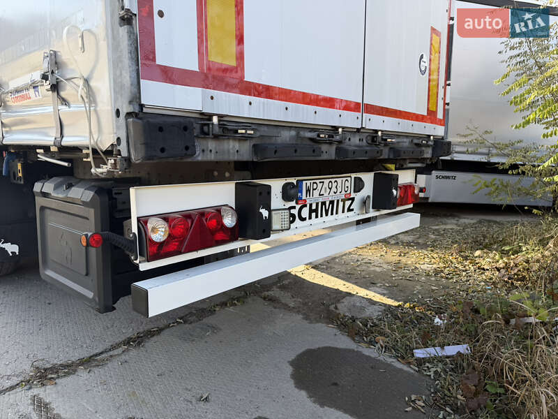 Тентованный борт (штора) - полуприцеп Schmitz Cargobull Cargobull 2015 в Львове фото 8 Тентованный борт (штора) - полуприцеп Schmitz Cargobull Cargobull 2015 в Львове