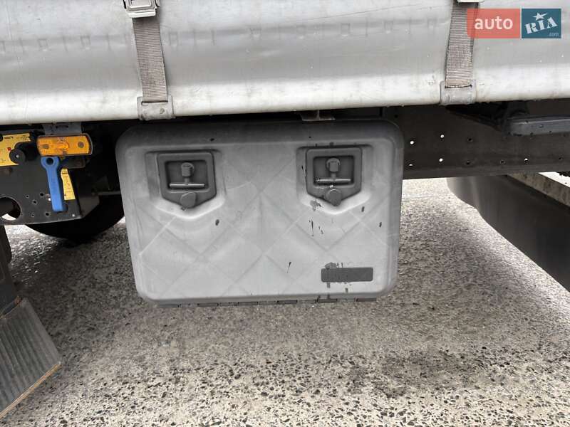 Тентований борт (штора) - напівпричіп Schmitz Cargobull Cargobull 2015 в Луцьку