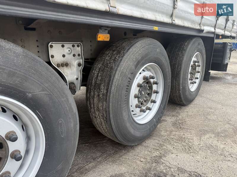 Бортовой полуприцеп Schmitz Cargobull Cargobull 2014 в Ровно