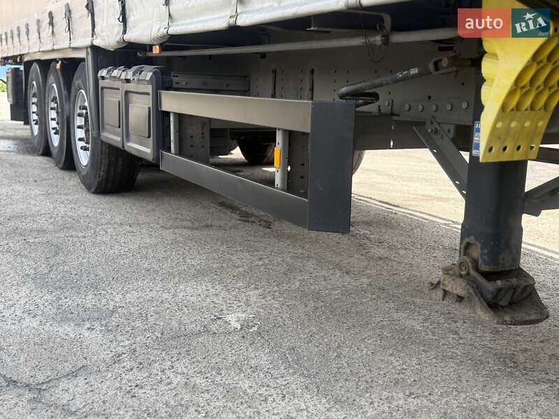 Бортовой полуприцеп Schmitz Cargobull Cargobull 2014 в Ровно