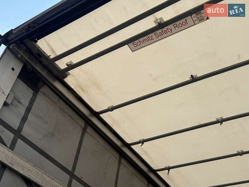 Бортовой полуприцеп Schmitz Cargobull Cargobull 2014 в Ровно