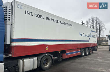 Рефрижератор полуприцеп Schmitz Cargobull Cargobull 2004 в Умани