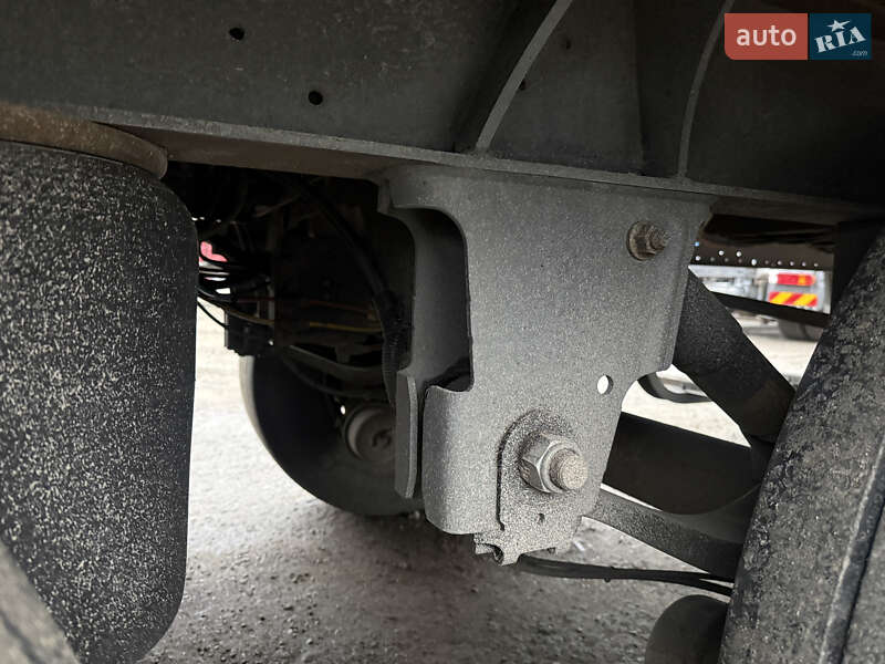 Изотермическая будка Schmitz Cargobull Cargobull 2014 в Киеве