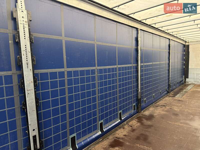 Тентованный борт (штора) - полуприцеп Schmitz Cargobull Cargobull 2015 в Надворной