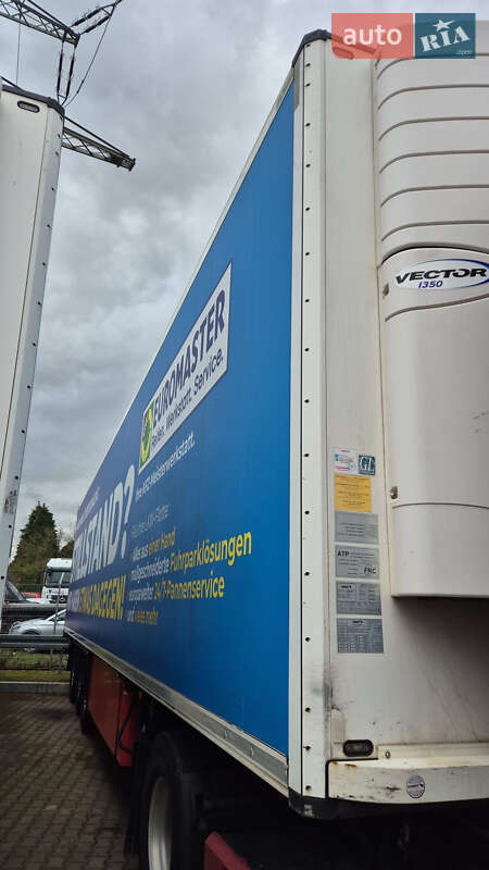 Рефрижератор полуприцеп Schmitz Cargobull Cargobull 2015 в Черновцах