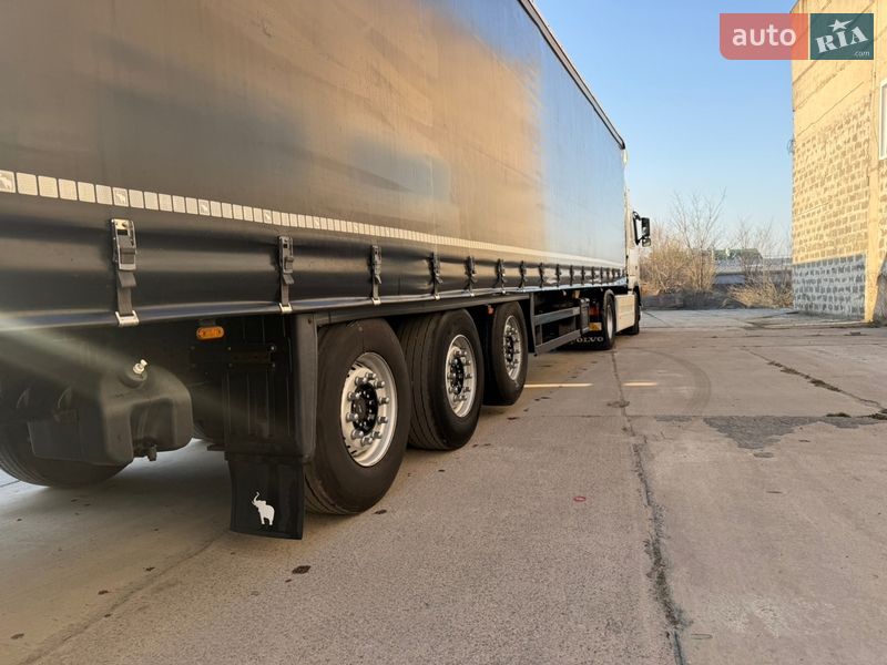 Тентованный борт (штора) - полуприцеп Schmitz Cargobull Cargobull 2013 в Львове
