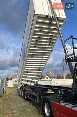 Зерновоз - полуприцеп Schmitz Cargobull Gotha 2013 в 