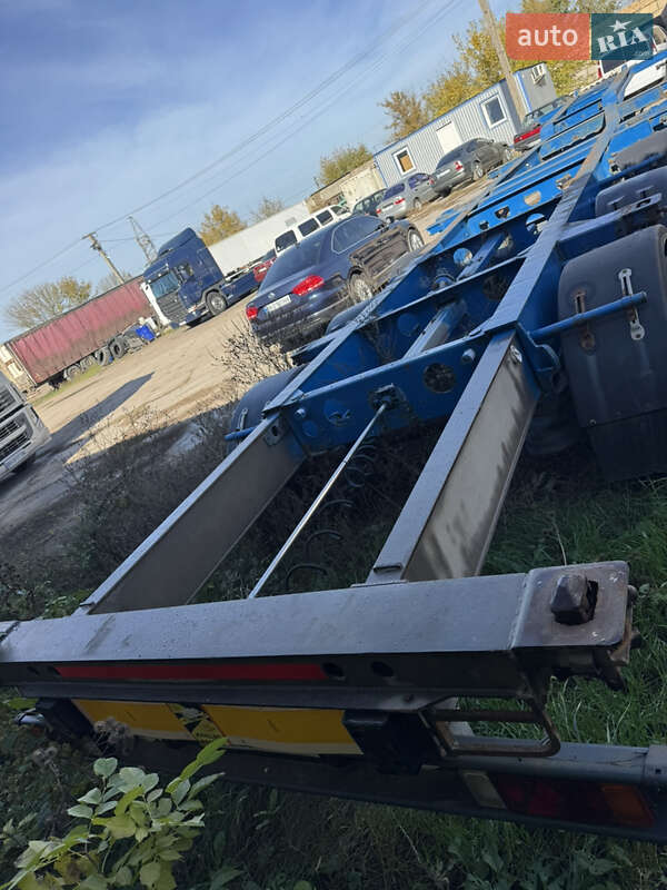 Контейнеровоз напівпричіп Schmitz Cargobull Gotha 2004 в Одесі