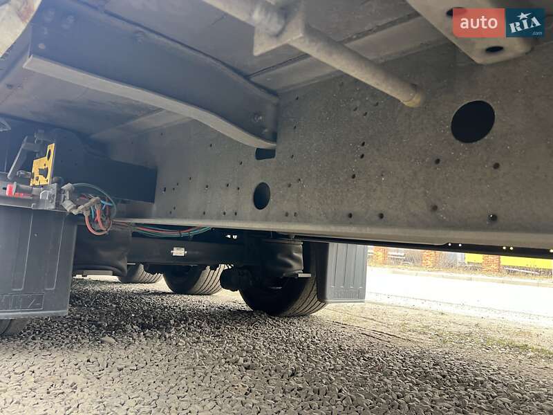 Тентованный борт (штора) - полуприцеп Schmitz Cargobull Mega 2006 в Хусте