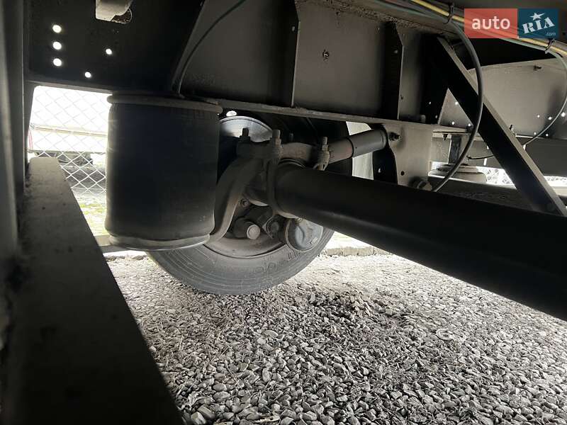 Тентованный борт (штора) - полуприцеп Schmitz Cargobull Mega 2006 в Хусте