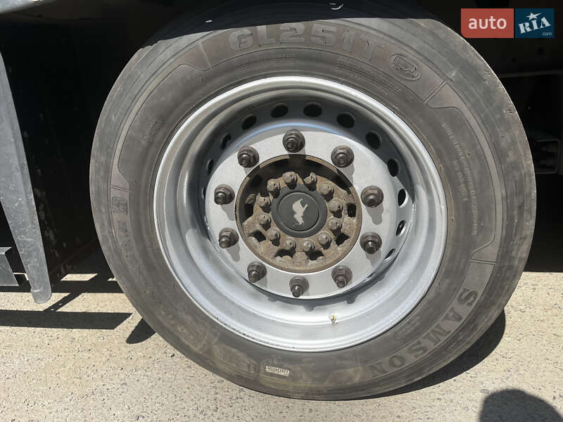 Тентований борт (штора) - напівпричіп Schmitz Cargobull Mega 2008 в Луцьку