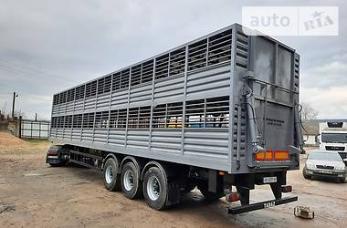 Для перевезення тварин - напівпричіп Schmitz Cargobull НС 2010 в Болграді