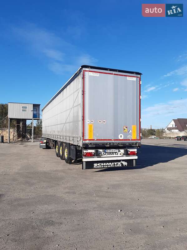 Schmitz Cargobull S01 2012