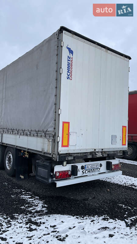 Бортовой полуприцеп Schmitz Cargobull S01 2008 в Луцке