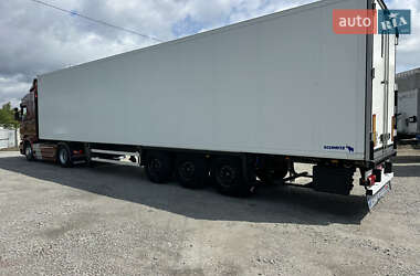 Рефрижератор полуприцеп Schmitz Cargobull S01 2012 в 