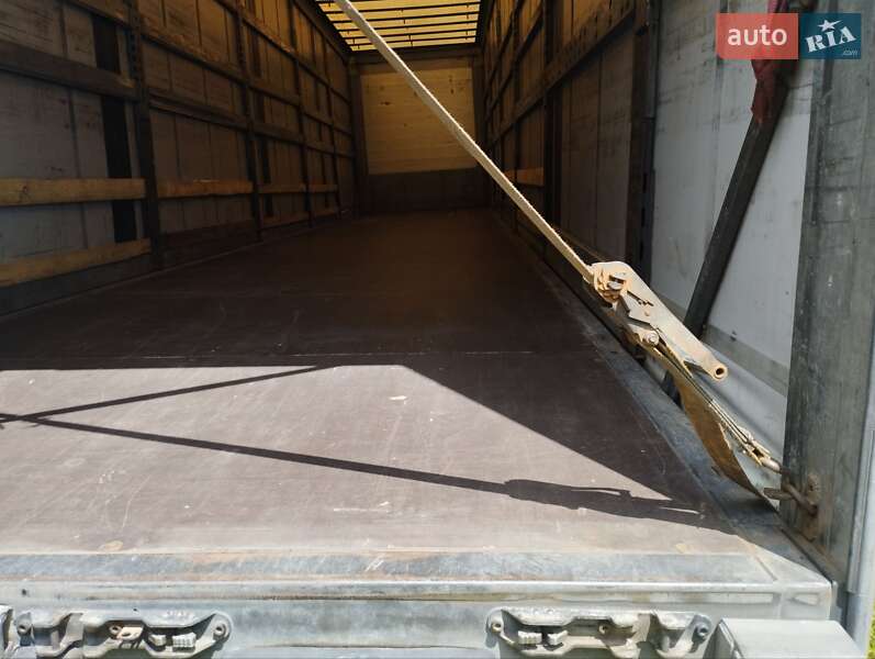 Тентованный борт (штора) - полуприцеп Schmitz Cargobull S01 2009 в Долине