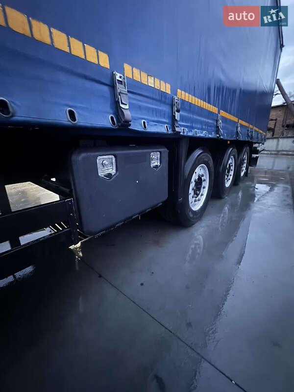 Тентований борт (штора) - напівпричіп Schmitz Cargobull S01 2011 в Рівному