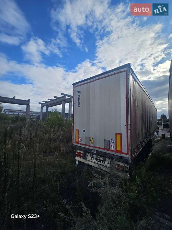 Тентованный борт (штора) - полуприцеп Schmitz Cargobull S01 2012 в Киеве