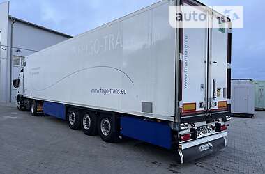 Рефрижератор полуприцеп Schmitz Cargobull S3 2013 в Черновцах