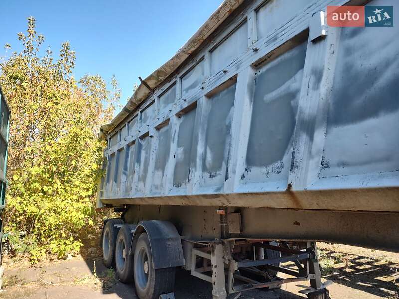 Самосвал полуприцеп Schmitz Cargobull S3 1994 в 