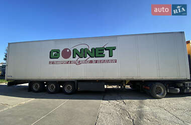 Изотермическая будка Schmitz Cargobull S3 2011 в 