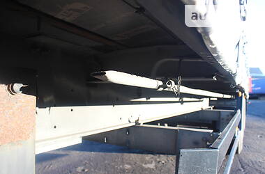 Тентованный борт (штора) - полуприцеп Schmitz Cargobull SAF 2004 в Хусте