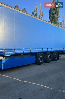 Бортовой полуприцеп Schmitz Cargobull SAF 2008 в 