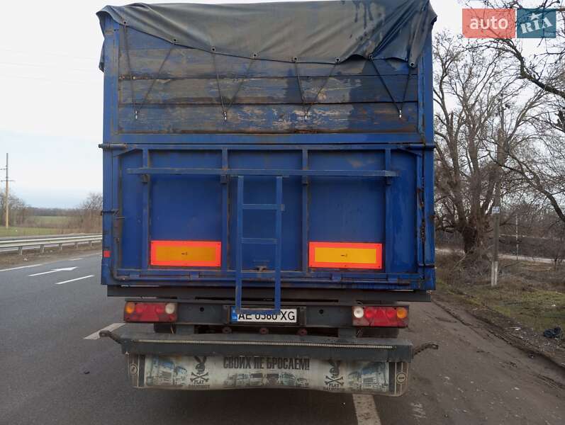 Самоскид напівпричіп Schmitz Cargobull SAF 2002 в Дніпрі
