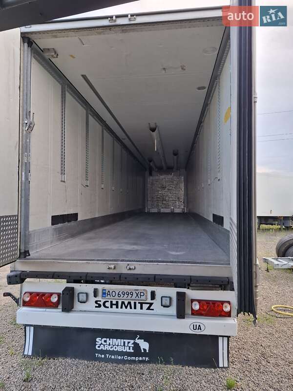 Рефрижератор Schmitz Cargobull SAF 2004 в Иршаве