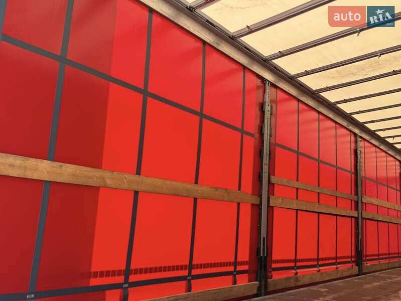 Тентованный борт (штора) - полуприцеп Schmitz Cargobull SAF 2017 в Дубно
