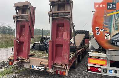 Низкорамна платформа Schmitz Cargobull SAF 2008 в Вінниці