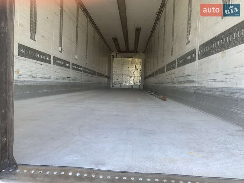 Рефрижератор напівпричіп Schmitz Cargobull SAF 2012 в Вінниці