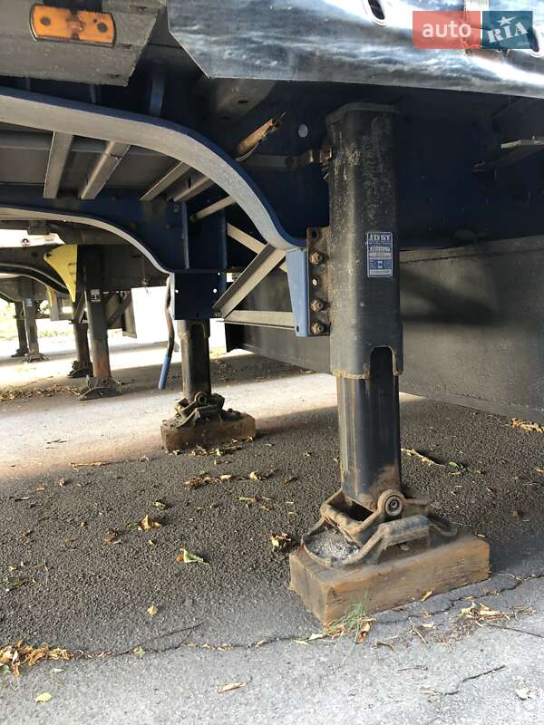 Тентований борт (штора) - напівпричіп Schmitz Cargobull SCB S3B 2016 в Рівному