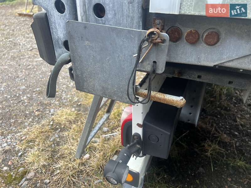 Тентованный борт (штора) - полуприцеп Schmitz Cargobull SCB S3B 2016 в Виннице фото 3 Тентованный борт (штора) - полуприцеп Schmitz Cargobull SCB S3B 2016 в Виннице