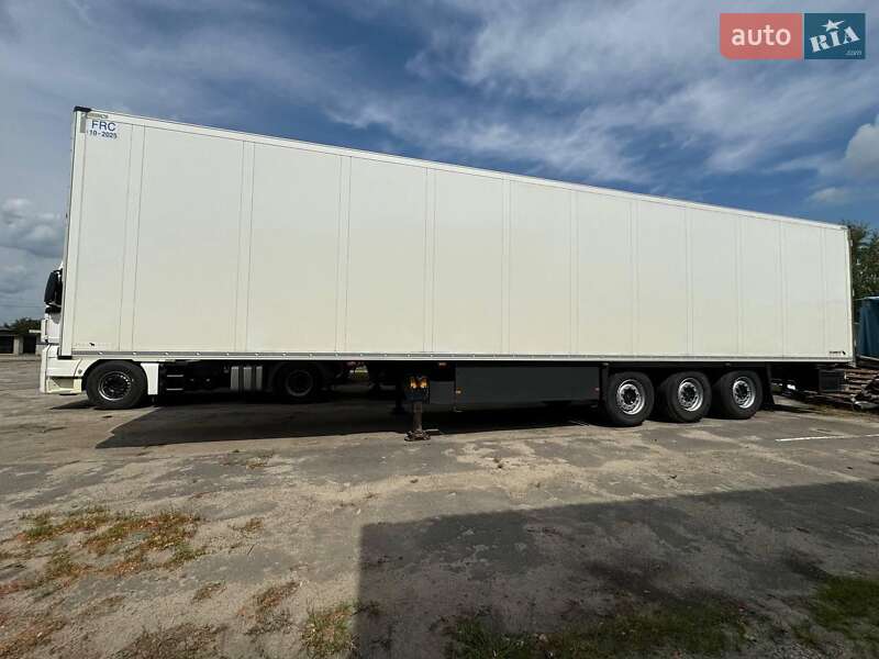 Рефрижератор Schmitz Cargobull SCB S3B 2016 в 