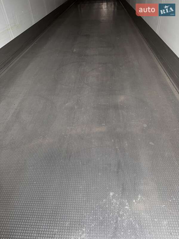 Рефрижератор полуприцеп Schmitz Cargobull SCB S3B 2018 в Ровно фото 29 Рефрижератор полуприцеп Schmitz Cargobull SCB S3B 2018 в Ровно