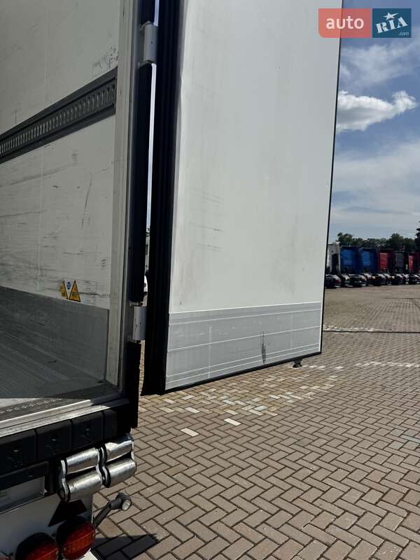 Рефрижератор напівпричіп Schmitz Cargobull SCB S3B 2019 в Вінниці