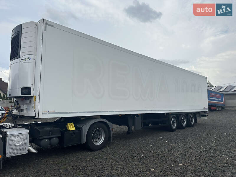 Рефрижератор полуприцеп Schmitz Cargobull SCB S3B 2016 в Луцке фото 2 Рефрижератор полуприцеп Schmitz Cargobull SCB S3B 2016 в Луцке