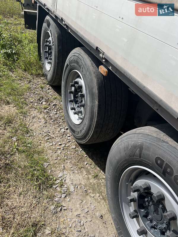 Тентованный борт (штора) - полуприцеп Schmitz Cargobull SCB S3B 2011 в Львове