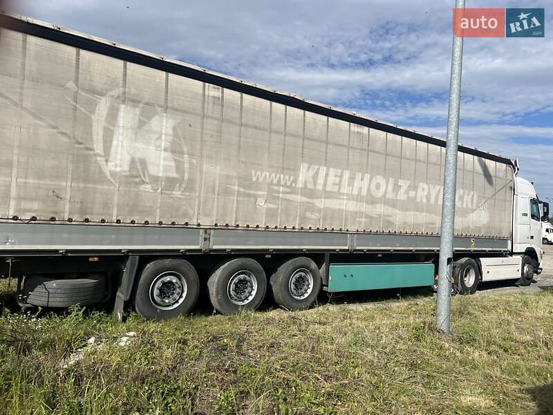 Тентованный борт (штора) - полуприцеп Schmitz Cargobull SCB S3B 2011 в Львове