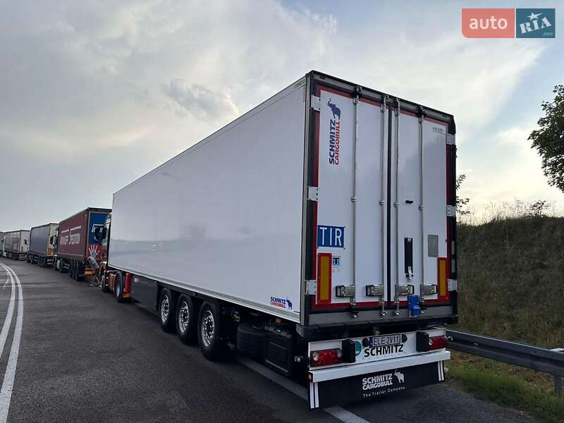 Рефрижератор напівпричіп Schmitz Cargobull SCB S3B 2016 в Львові фото 4 Рефрижератор напівпричіп Schmitz Cargobull SCB S3B 2016 в Львові