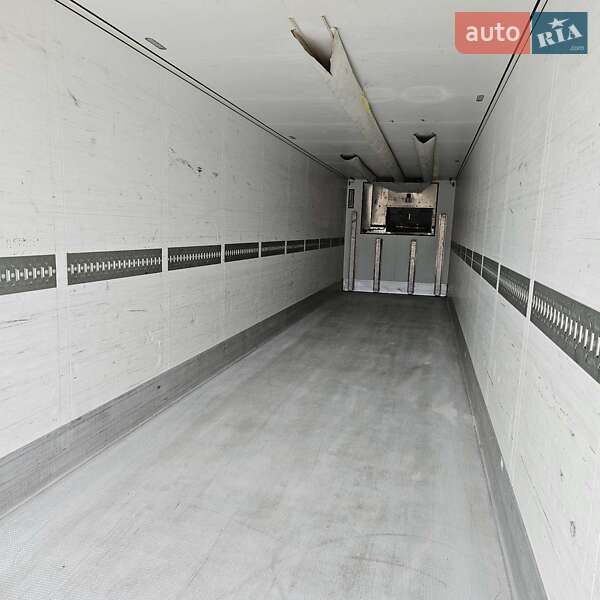 Рефрижератор полуприцеп Schmitz Cargobull SCB S3B 2013 в Кривом Роге