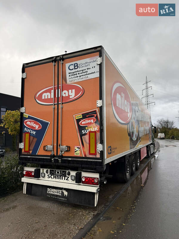 Рефрижератор Schmitz Cargobull SCB S3B 2017 в Черновцах
