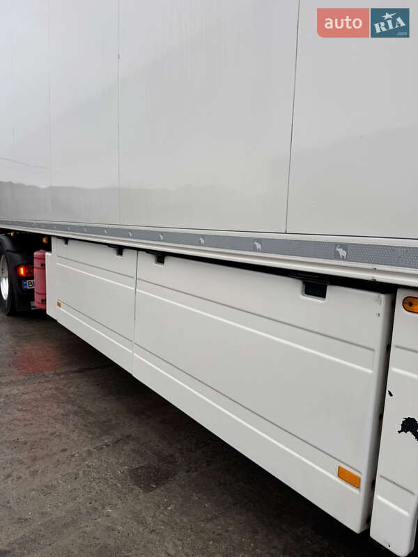 Рефрижератор напівпричіп Schmitz Cargobull SCB S3B 2017 в Києві