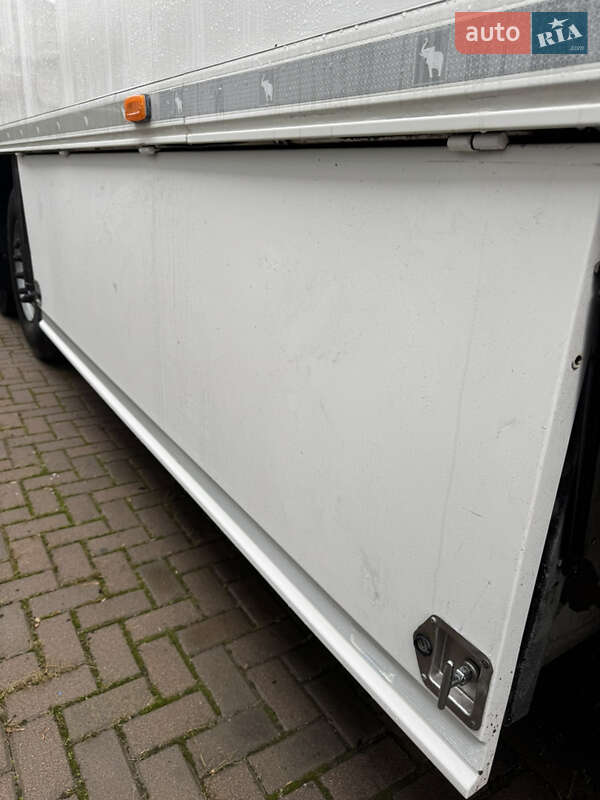 Рефрижератор полуприцеп Schmitz Cargobull SCB S3B 2015 в Виннице