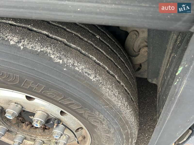 Рефрижератор полуприцеп Schmitz Cargobull SCB S3B 2015 в Ковеле