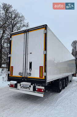 Рефрижератор полуприцеп Schmitz Cargobull SCB S3B 2015 в Тернополе