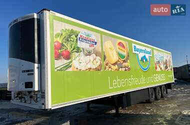 Рефрижератор полуприцеп Schmitz Cargobull SCB S3B 2015 в Черновцах