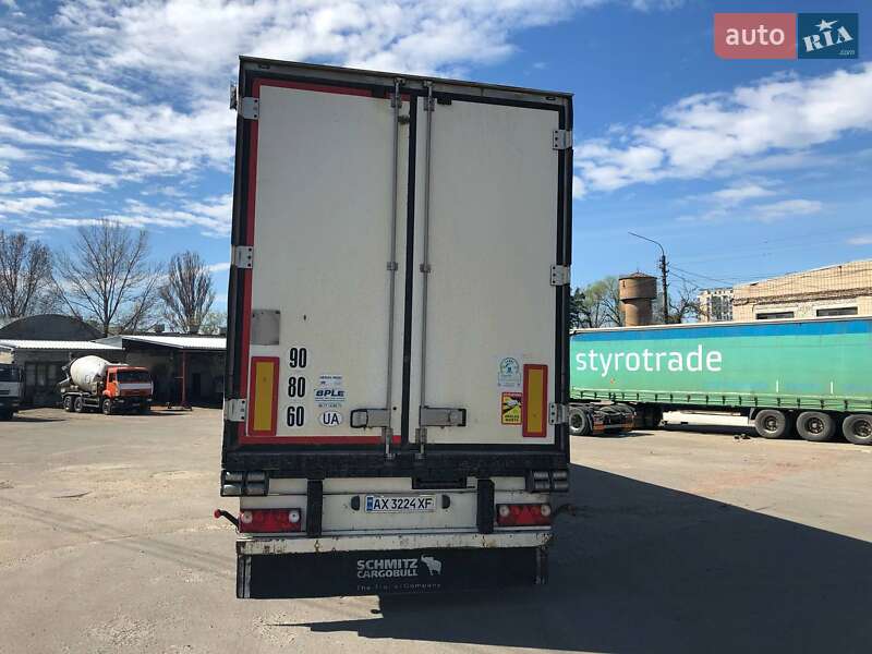 Рефрижератор напівпричіп Schmitz Cargobull SCB S3T 2011 в Києві