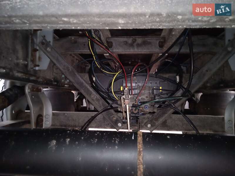 Тентованный борт (штора) - полуприцеп Schmitz Cargobull SCB S3T 2016 в Житомире фото 6 Тентованный борт (штора) - полуприцеп Schmitz Cargobull SCB S3T 2016 в Житомире